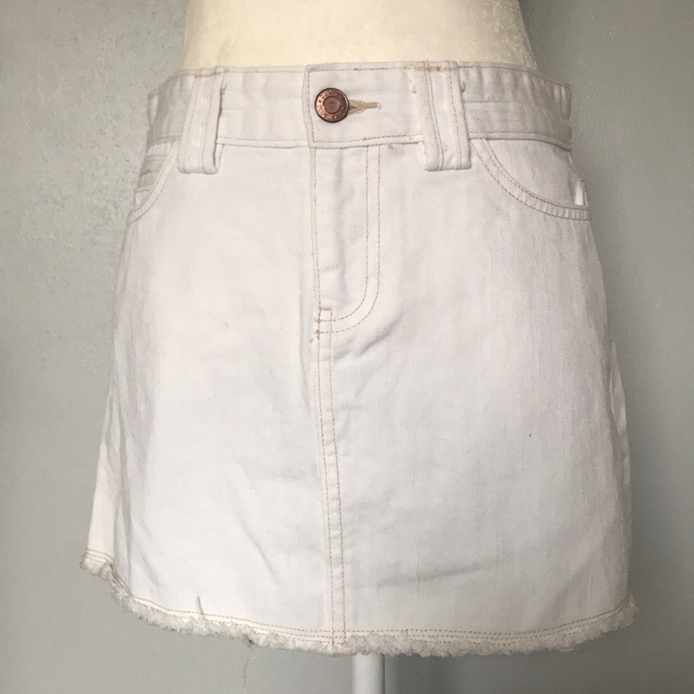 Old Navy white denim jean skirt ultra low waist 4